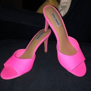 STEVE MADDEN HOT PINK ERIN HEEL MULE
